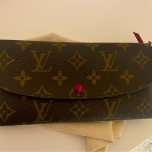Louis Vuitton Emilie Wallet